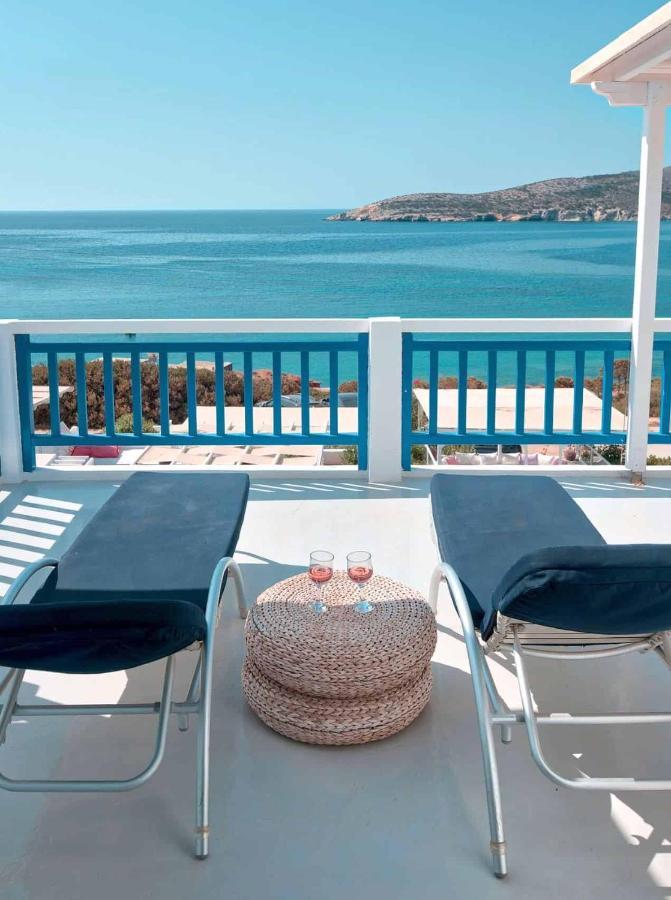 Blue Dolphin Antiparos Villas And Suites Agios Georgios  Eksteriør billede