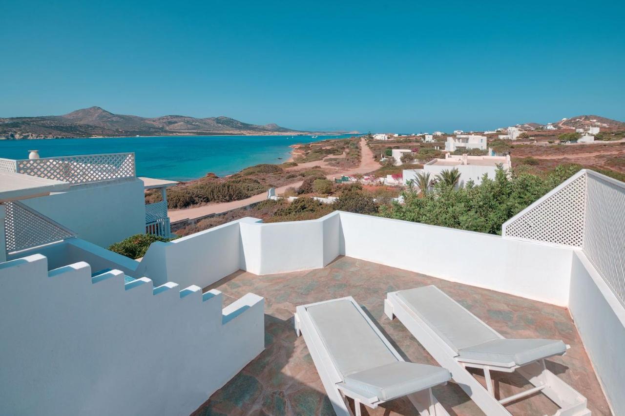 Blue Dolphin Antiparos Villas And Suites Agios Georgios  Eksteriør billede