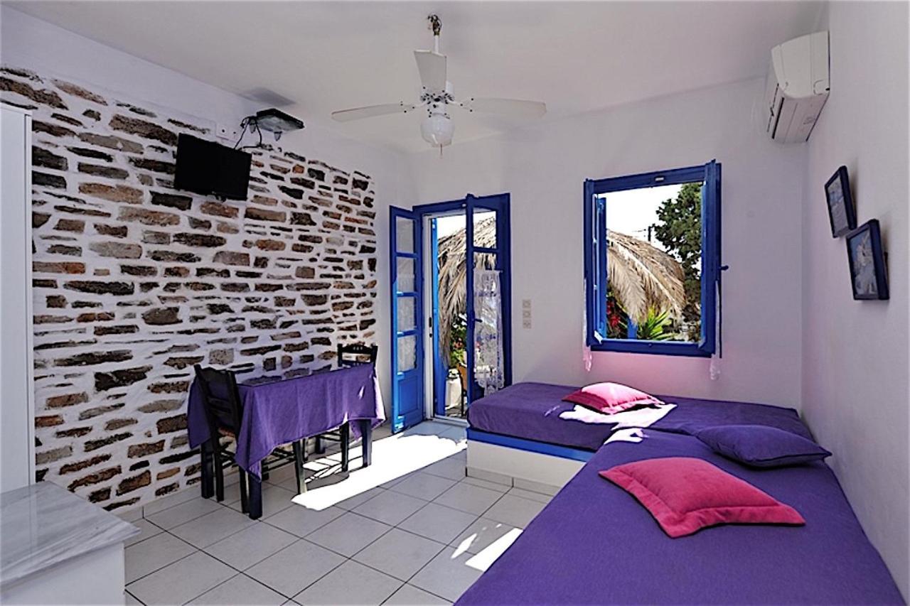 Blue Dolphin Antiparos Villas And Suites Agios Georgios  Eksteriør billede