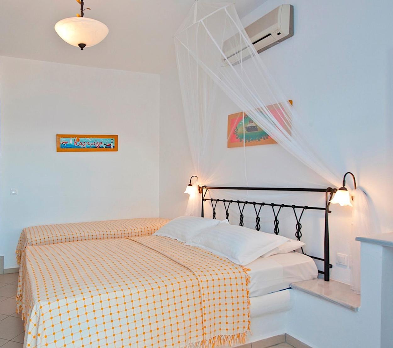 Blue Dolphin Antiparos Villas And Suites Agios Georgios  Eksteriør billede