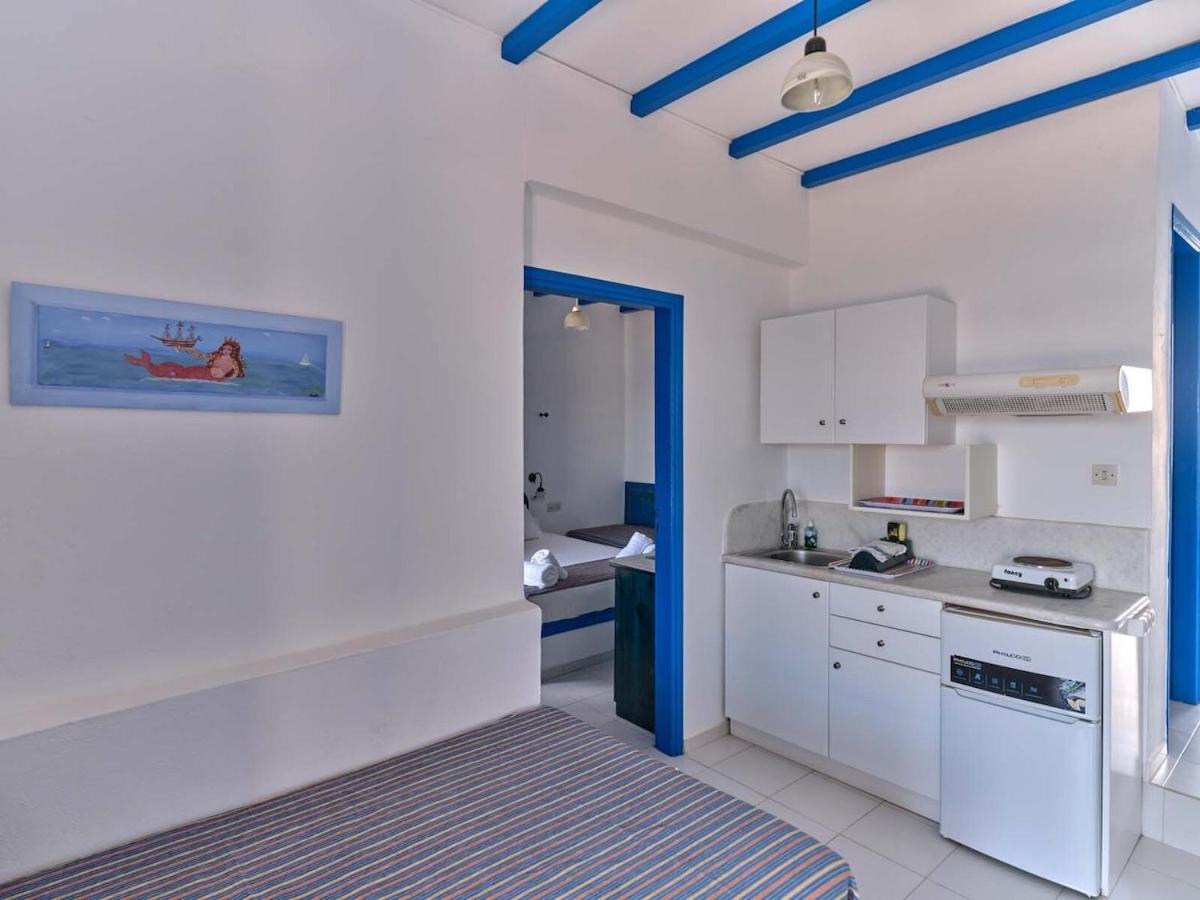 Blue Dolphin Antiparos Villas And Suites Agios Georgios  Eksteriør billede