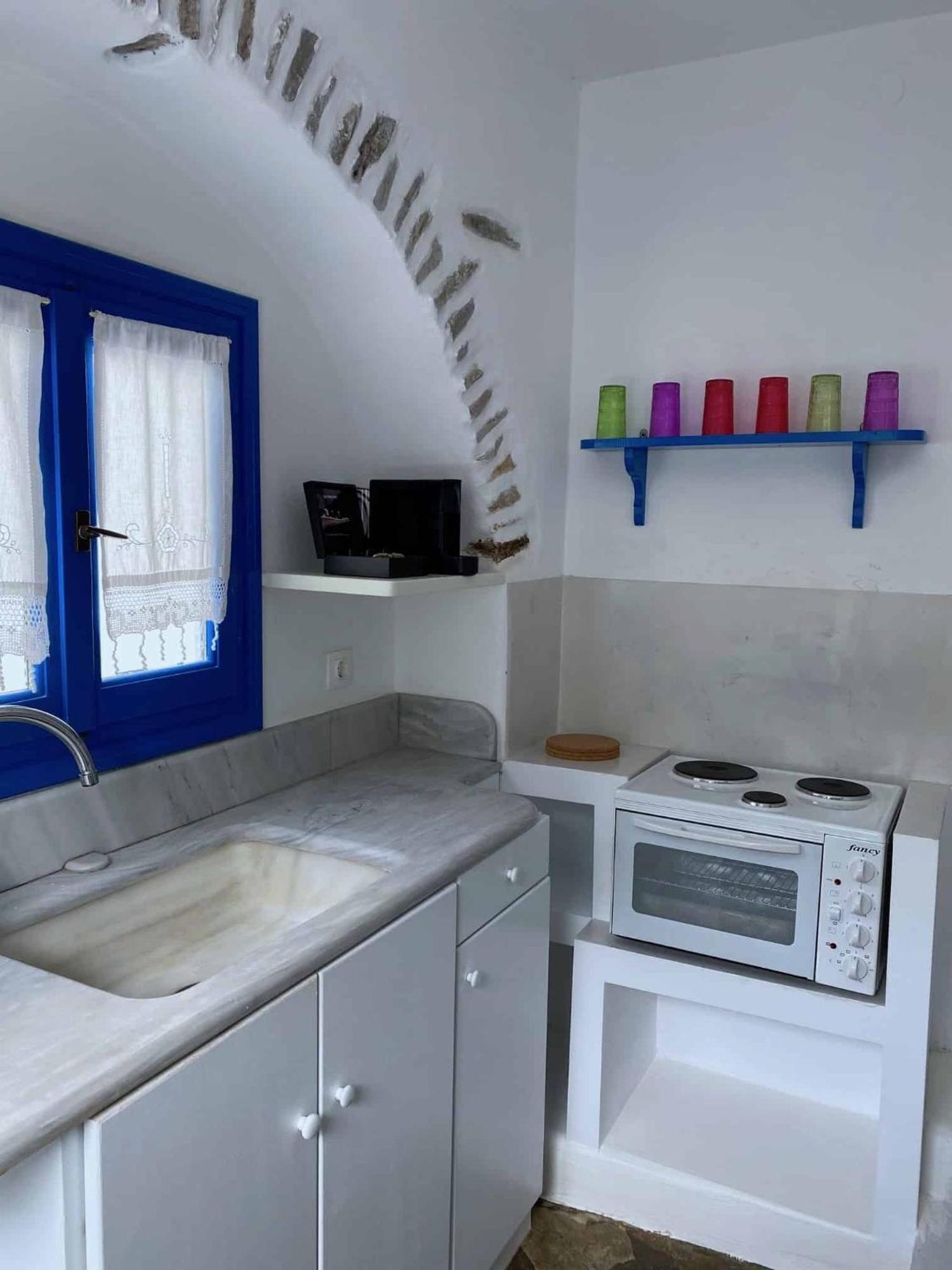 Blue Dolphin Antiparos Villas And Suites Agios Georgios  Eksteriør billede
