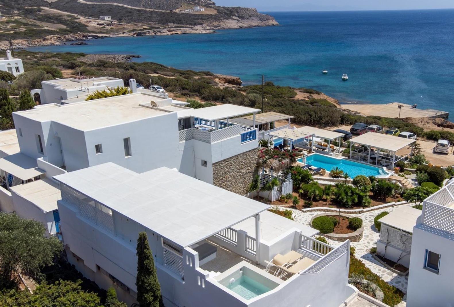 Blue Dolphin Antiparos Villas And Suites Agios Georgios  Eksteriør billede