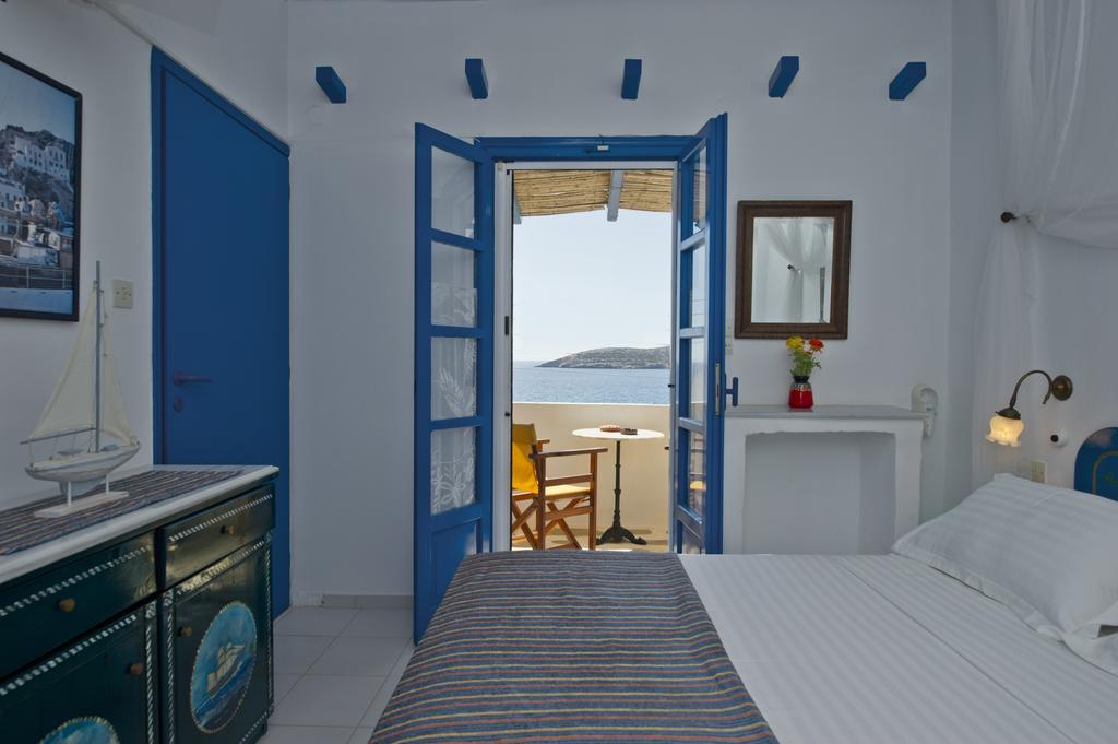 Blue Dolphin Antiparos Villas And Suites Agios Georgios  Eksteriør billede